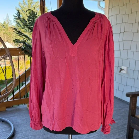 Velvet by Graham & Spencer | Regular Fit Long Sleeve - Picture 3 of 7